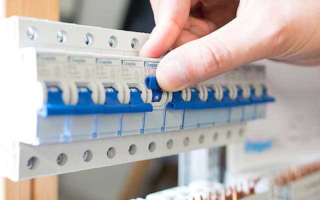 Schalt­schrank­bau bei Michael Bölz Elektroinstallationen in Schwäbisch Hall Sulzdorf