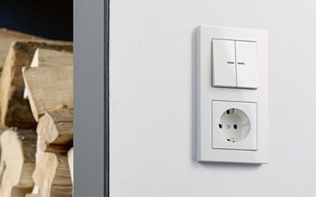 JUNG KNX Taster F 10 bei Michael Bölz Elektroinstallationen in Schwäbisch Hall Sulzdorf